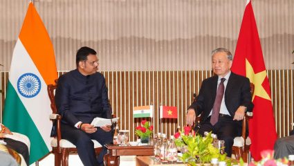 India-Vietnam Business Forum: महाराष्ट्र व्हिएतनामसाठी विश्वासार्ह भागीदार; गुंतवणुकीसाठी मुख्यमंत्री फडणवीसांचे मोठे आवाहन