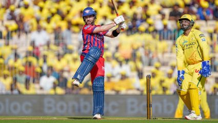 CSK vs LSG Live Score: जोश इंग्लिसची वादळी खेळी! चेन्नईच्या गोलंदाजांची धुलाई करत लखनौने उभारलं 204 धावांचं आव्हान