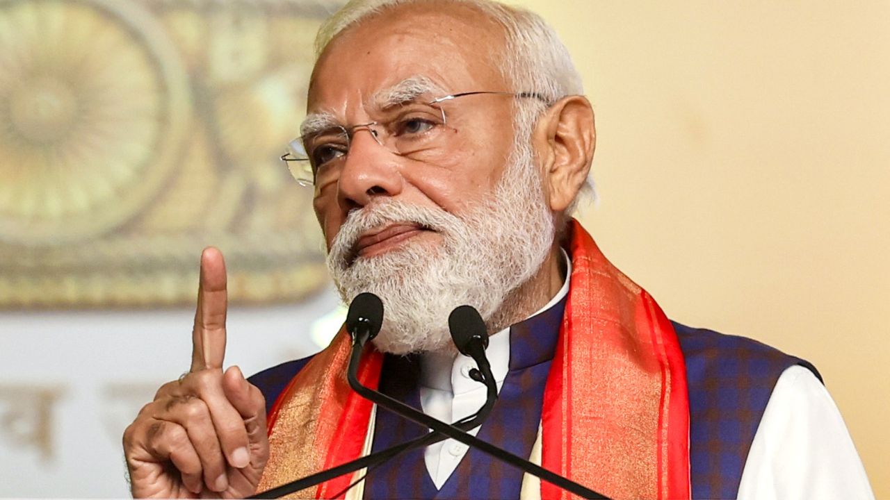 PM Narendra Modi: “घरून काम करा, पेट्रोल-डिझेल वाचवा”; भारताकडे तेलाच्या मोठ्या विहिरी नाहीत, मोदींचं स्पष्ट वक्तव्य
