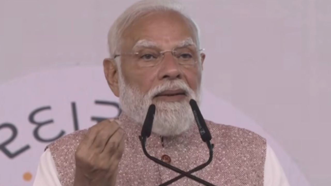 PM Narendra Modi: “सोने खरेदी टाळा आणि इंधन वाचवा!”; पंतप्रधान मोदींचे २४ तासांत दुसऱ्यांदा देशवासियांना कळकळीचे आवाहन