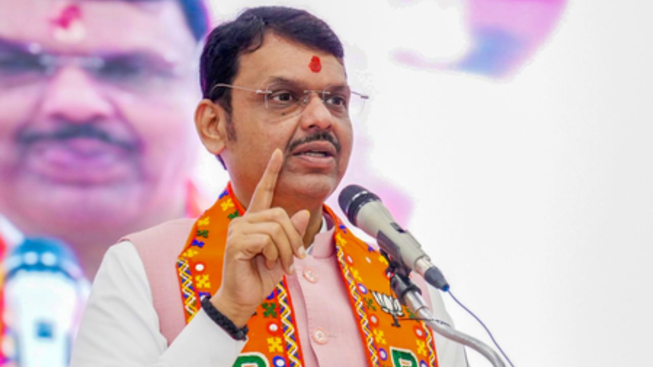 मुख्यमंत्र्याचां मोठा निर्णय! मंत्र्यांच्या ताफ्यांची संख्या निम्म्यावर; सार्वजनिक वाहतुकीचा वापर करण्याच्या सूचना