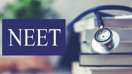 NEET पेपरफुटीचा ‘मास्टरमाइंड’ CBI च्या जाळ्यात! पुण्यातून माजी प्राध्यापकाला अटक; रॅकेटचा असा झाला पर्दाफाश