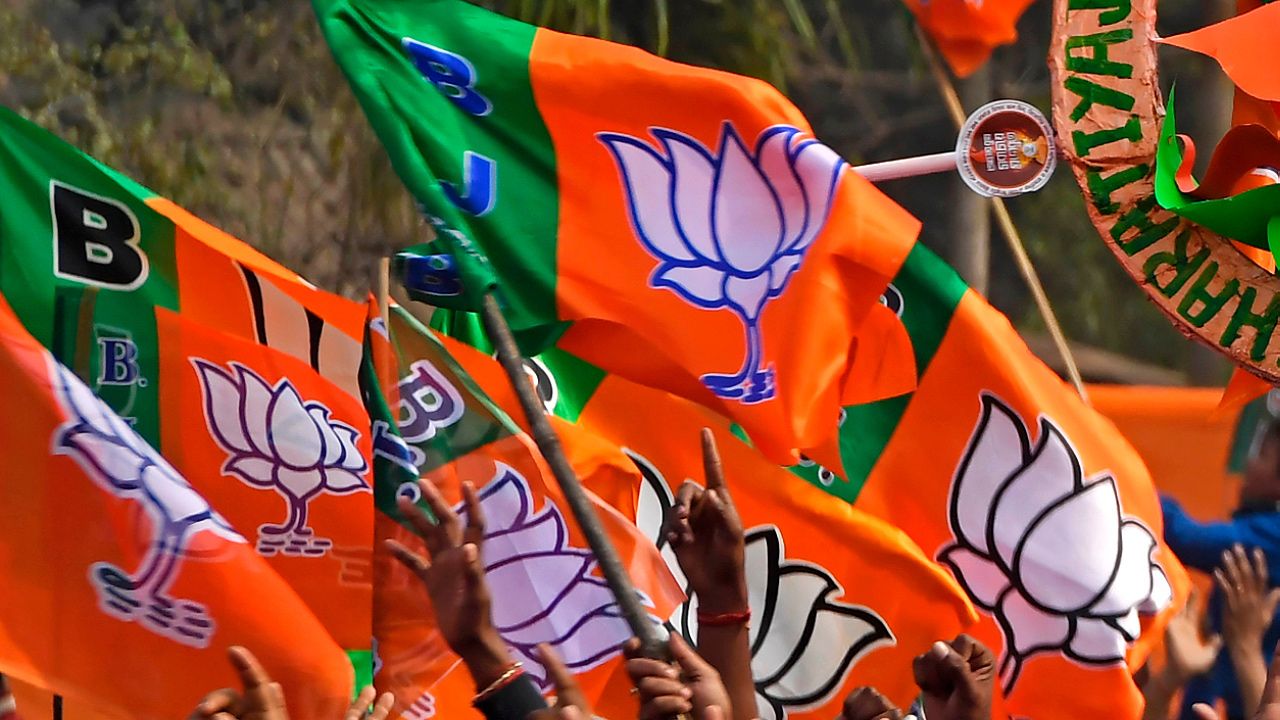 Satara News: निशांत पाटील हाजीर हो…… भाजपाचा पहिला नगरसेवक गळाला, अपात्रतेप्रकरणी २ जूनला सुनावणी