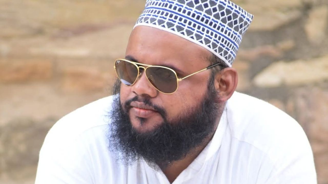 बारामतीत भोंदू मौलानावर विनयभंग आणि जादूटोणा विरोधी कायद्यांतर्गत गुन्हा! महिलांची फसवणूक करून आरोपी काश्मीरला फरार