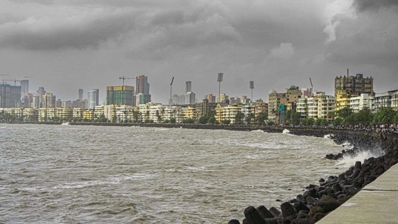 Mumbai Monsoon Update: मुंबईकरांची प्रतीक्षा संपणार, ‘या’ दिवशी मान्सून धडकणार; हवामान विभागाचा नवा अंदाज