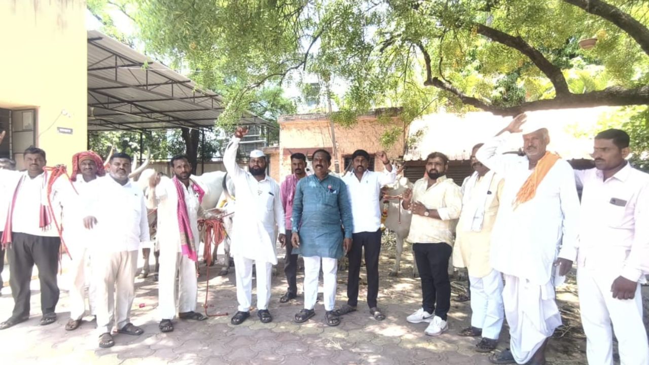‘हा गोहत्या बंदी’ कायदा नसून ‘गोपालक हत्या कायदा’, सदाभाऊ खोत यांचा सरकारला घरचा आहेर