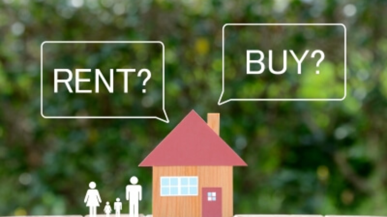 Buy vs Rent: घर घेणं फायद्याचं की भाड्याने राहणं? काय आहे रिअल इस्टेटचा 1% Rule, जो वाचवू शकतो तुमचे लाखो रुपये!