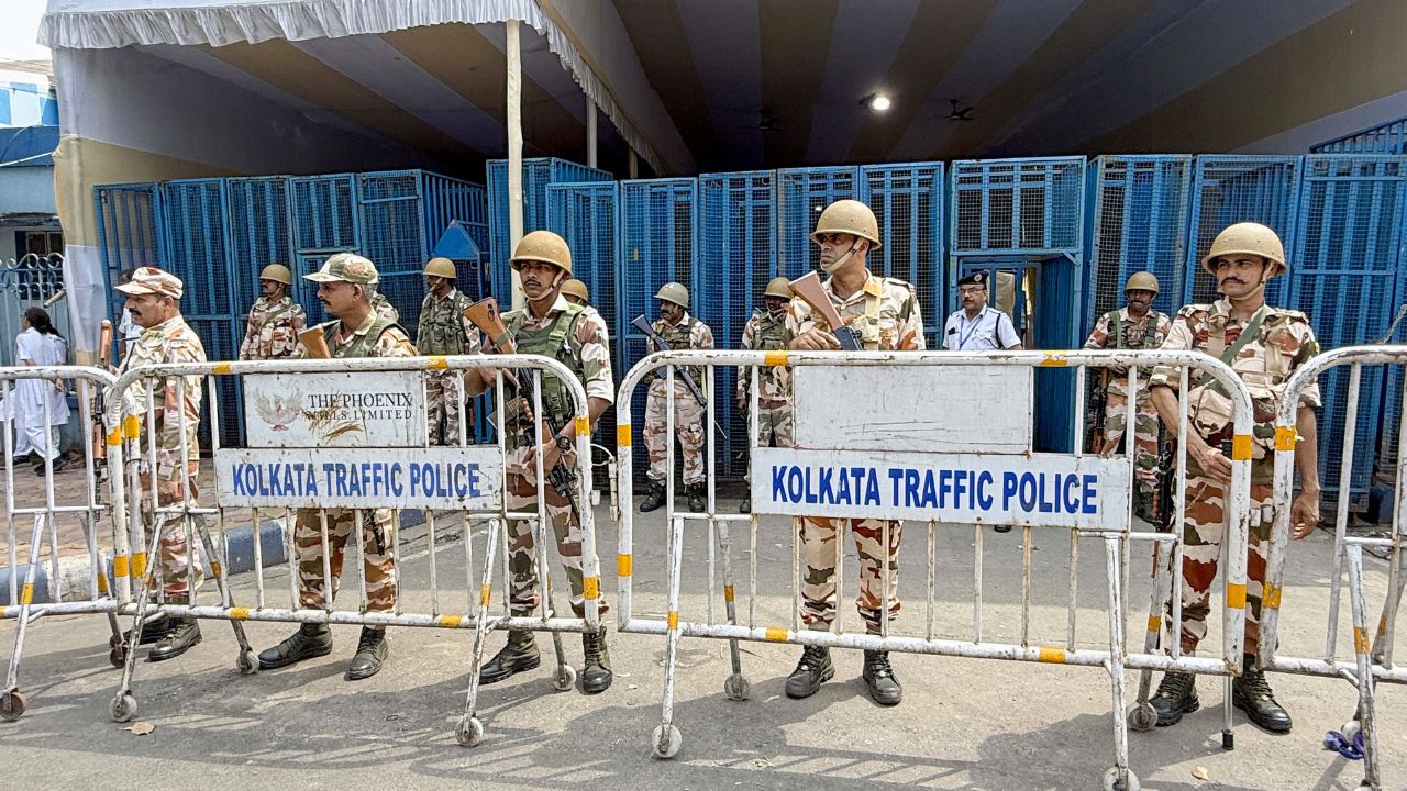 West Bengal Election 2026: पश्चिम बंगालमधील १५ मतदान केंद्रांवर शनिवारी फेरमतदान होणार; निवडणूक आयोगाचा मोठा निर्णय