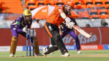 SRH vs KKR Live Score: हैदराबादची मदार हेडवर! केकेआरला विजयासाठी 166 धावांची गरज; वरुण चक्रवर्तीचा फिरकीचा जादू