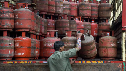 LPG Rate Today: पेट्रोल आणि डिझेलनंतर, आता LPG सुद्धा महागला? काय आहेत आजचे गॅस सिलिंडरचे दर?