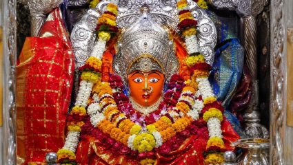 Yedeshwari Devi: येडेश्वरी देवी मानली जाते शक्तीचे रुप, जाणून घ्या या देवीचा महिमा