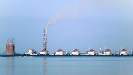Zaporizhzhia Attack: जगातील तिसऱ्या सर्वात मोठ्या अणुऊर्जा प्रकल्पावर युक्रेनचा ड्रोन हल्ला; भिंतीला पडले भगदाड, अणू संकटाचे सावट