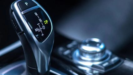 Automatic Car : ऑटोमॅटिक कार विकत घेण्याचा विचार करताय? जाणून घ्या फायदे आणि तोटे