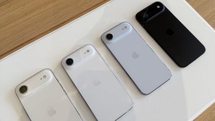 Amazon Sale 2026: अल्ट्रा-स्लिम iPhone Air झाला स्वस्त! 22 हजारांच्या फ्लॅट डिस्काऊंटसह मिळणार या ऑफर्स