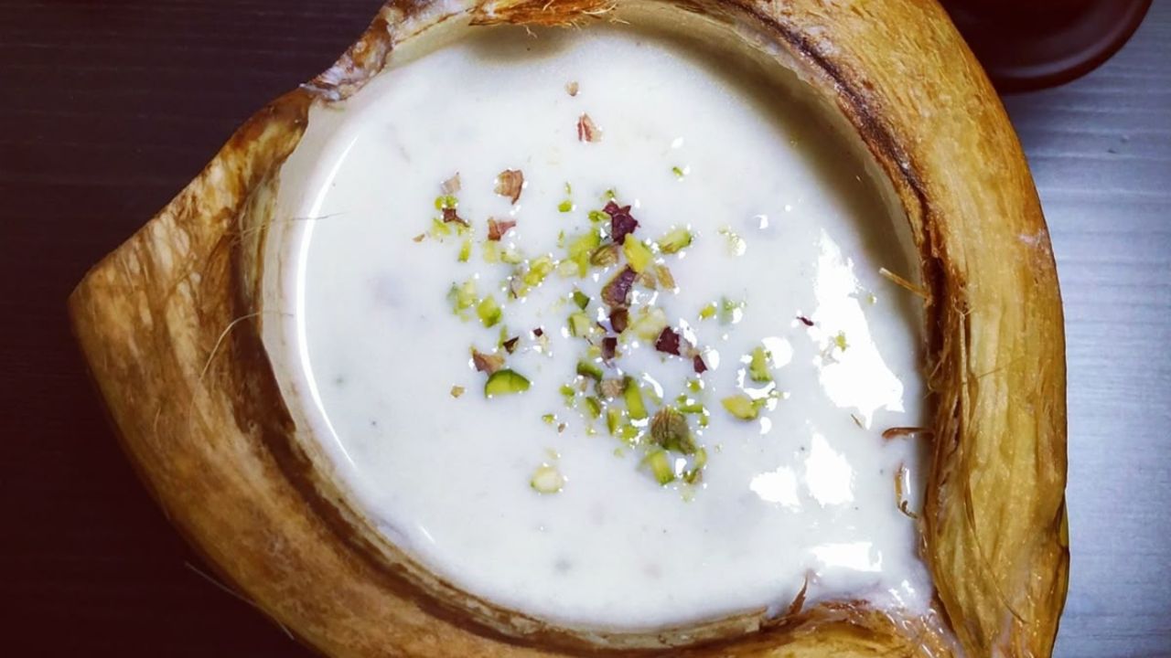 सणसमारंभासाठी खास : सद्गुरुंनी सांगितली कच्च्या नारळापासून खीर कशी बनवायची, नोट करा रेसिपी