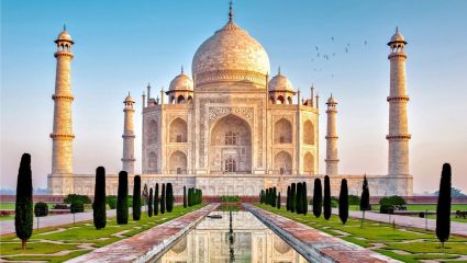 Travel News : ताजमहाल बघायला जाताय? तर मग आग्रातील या छुप्या ठिकाणांनाही एकप्लोर करा