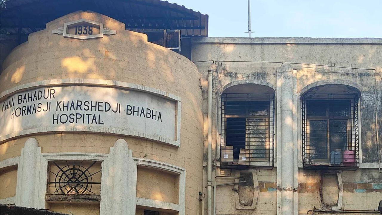 Mumbai News : प्रसूतीनंतर महिलेच्या मृत्यूने खळबळ; भाभा रुग्णालयातील सुविधांवर पुन्हा प्रश्चचिन्ह