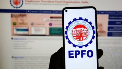 EPFO Balance Check : फक्त एका Hello ने चेक करता येईल तुमचा पीएफ बॅलन्स, स्टेप बाय स्टेप जाणून घ्या हे फिचर