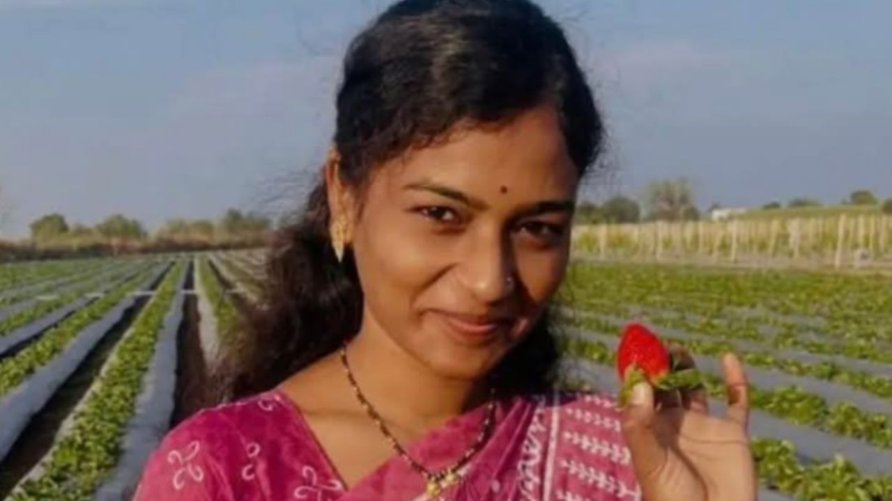 रील्सस्टार रोहिणी पाराध्येने संपवलं आयुष्य, ‘हॉटेल ग्रामपंचायत’च्या स्वयंपाकघरात घेतला गळफास