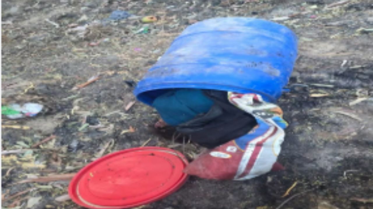 Blue Drum Case: एका हातावर हार्ट, दुसऱ्यावर नावाचा टॅटू, निळ्या ड्रमात सापडला तरुणीचा मृतदेह; ओळख अजूनही गुलदस्त्यात