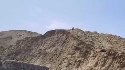 Karjat :  टाटा पॉवर पॉवर प्रोजेक्ट साठी माती उत्खननामुळे उभे राहिले मातीचे डोंगर