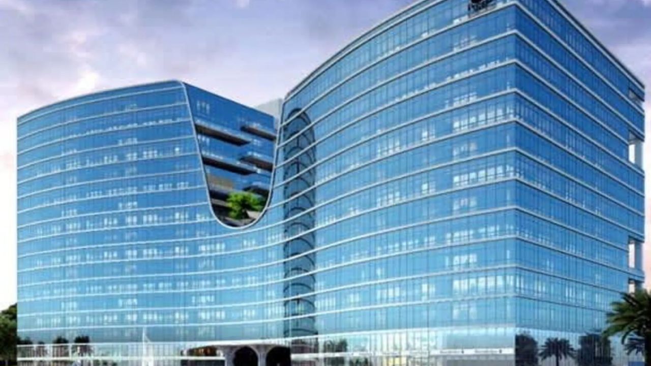 Real Estate News : सोन्याचं ऑफिस की हिऱ्याचं? पुण्यात महिन्याला ८.५ कोटी रुपये भाडं देणारा ‘हा’ व्यवहार चर्चेत