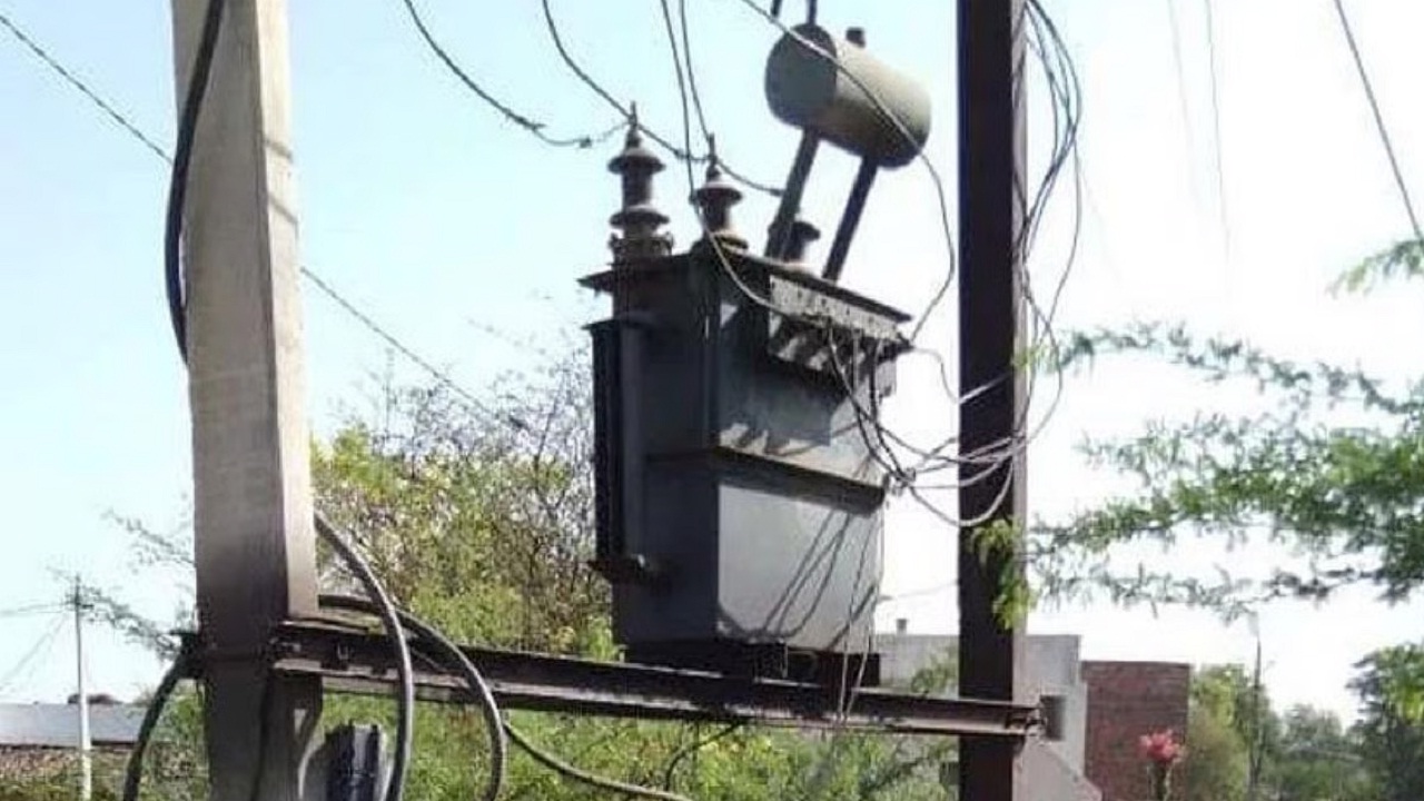 ​ओतूर परिसरात महावितरणचा भोंगळ कारभार; वीज संकटामुळे शेतकरी मेटाकुटीला