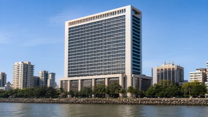 Mumbai New Mantralaya : नरिमन पॉइंटच्या एअर इंडिया इमारतीत होणार नवे मंत्रालय; १,६०१ कोटींच्या खरेदीला वेग