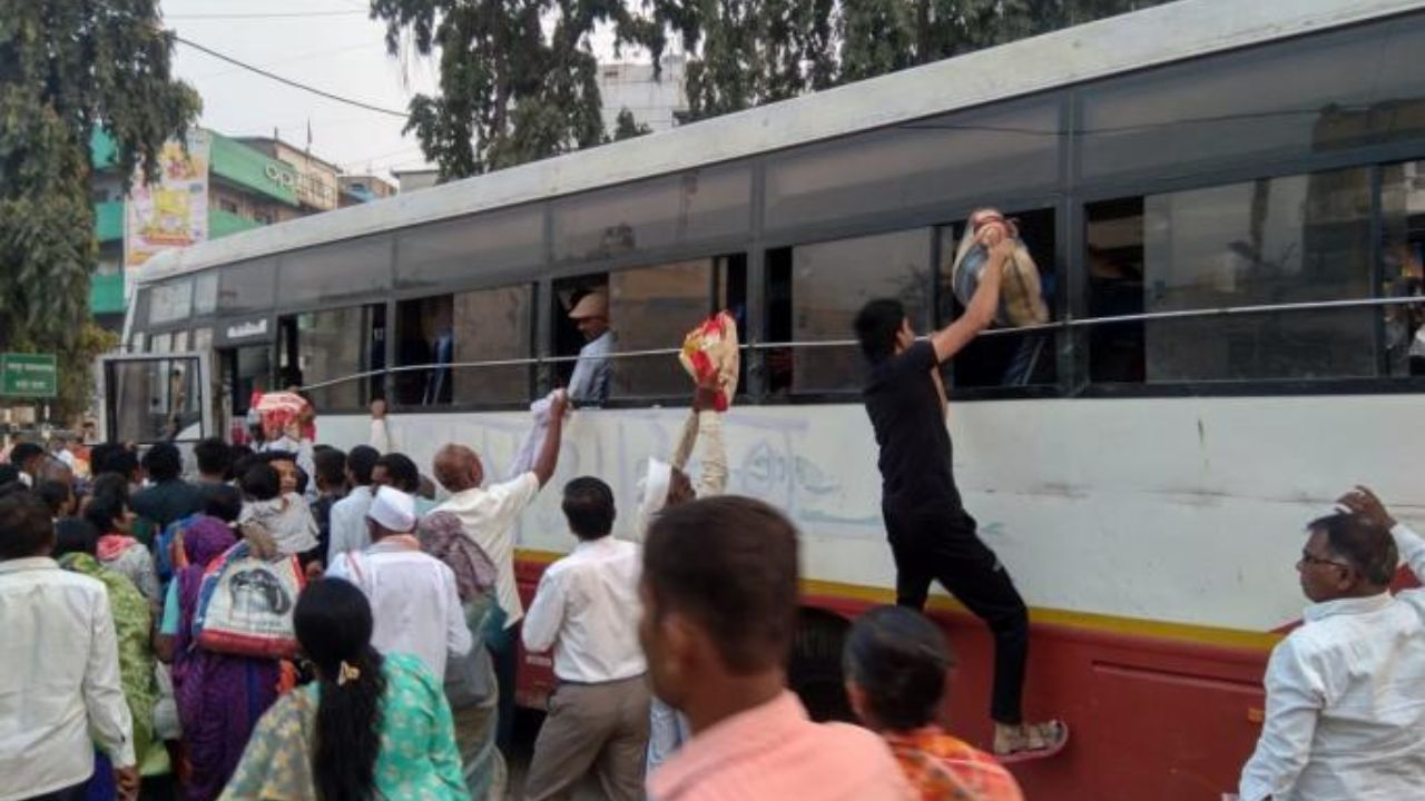 Washim News : ‘आवडेल तिथे प्रवास ‘ला प्रवाशांचा प्रतिसाद! २ हजार प्रवाशांनी घेतला लाभ; महामंडळाला ३.४९ लाखाचे उत्पन्न