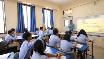 School Statistics India 2026: जगातील सर्वात मोठं शाळांच जाळं; तुम्हाला माहितीये का?