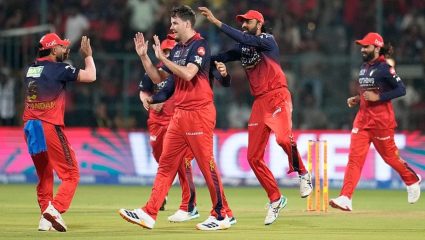 IPL 2026: RCB ची चिंता वाढली; प्लेऑफपूर्वी ‘हा’ स्टार फलंदाज स्पर्धेतून बाहेर, संघासमोर मोठं आव्हान