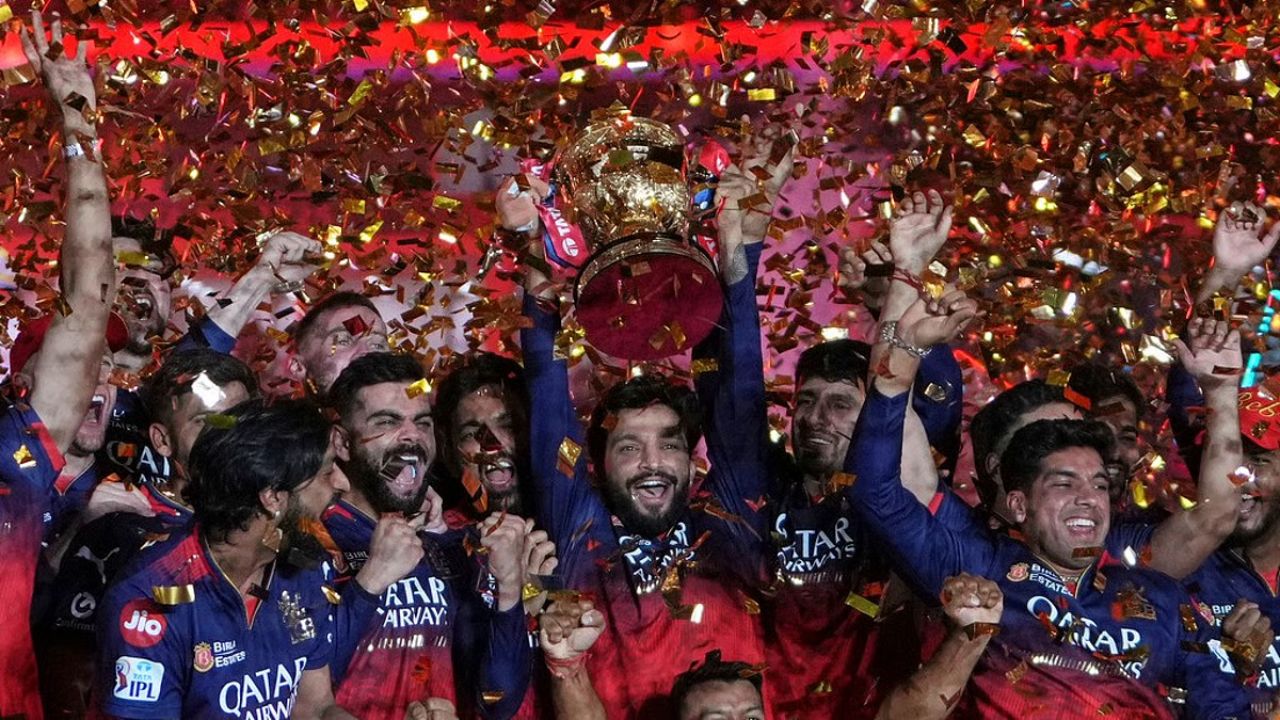 RCB vs GT Final: फायनलआधी बंगळुरू पोलिसांचा मोठा निर्णय;  RCB फॅन्सचा उत्साह ठरणार फिका? कडक निर्बंध लागू