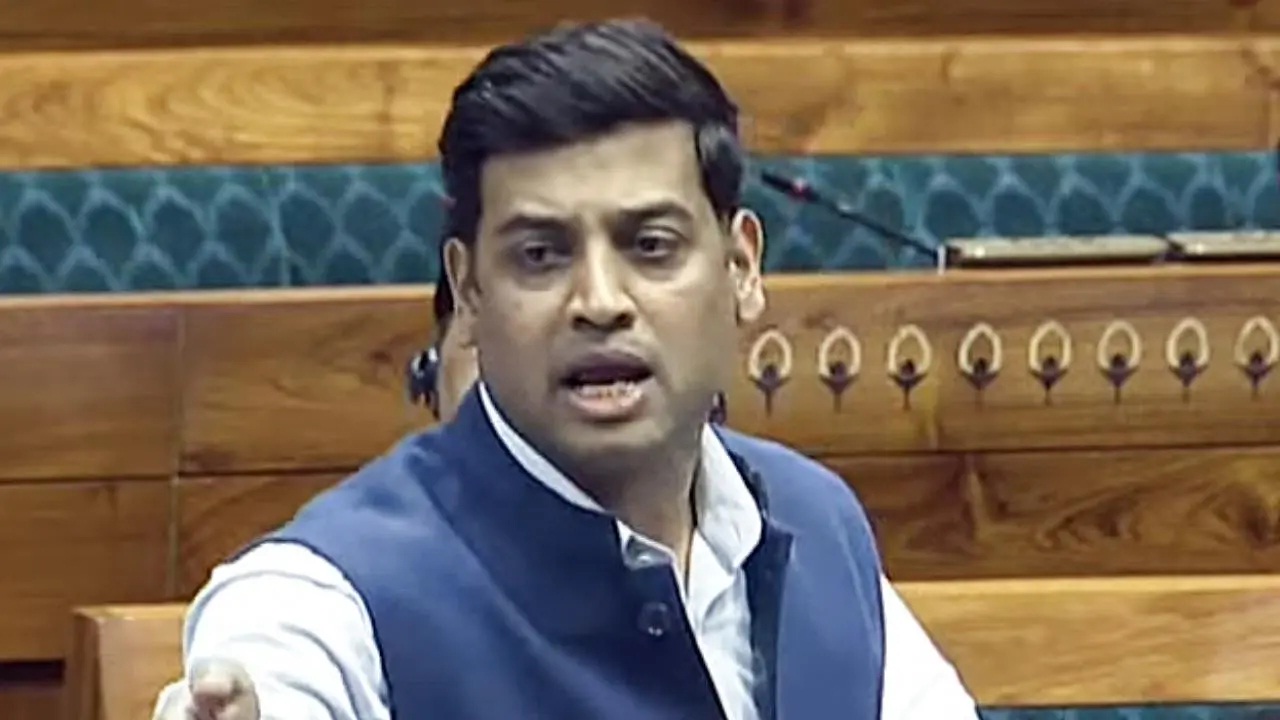 Sansad Ratna Award : शिवसेना खासदार डॉ. श्रीकांत शिंदे यांना दुसऱ्यांदा ‘संसद रत्न पुरस्कार’ जाहीर