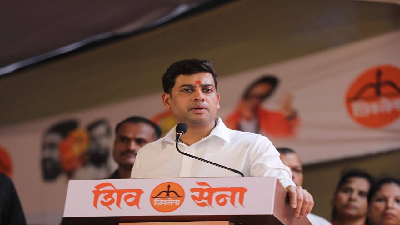 Shrikant Shinde : शिवसेना बळकटीसाठी खासदार डॉ. श्रीकांत शिंदे यांचा राज्यव्यापी संवाद दौरा सुरू