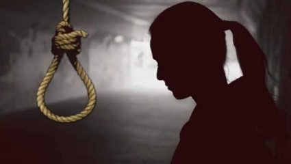 विवाहितेची गळफास घेऊन आत्महत्या, आंबेगाव तालुक्यातील घटना; पतीवर छळाचे आरोप