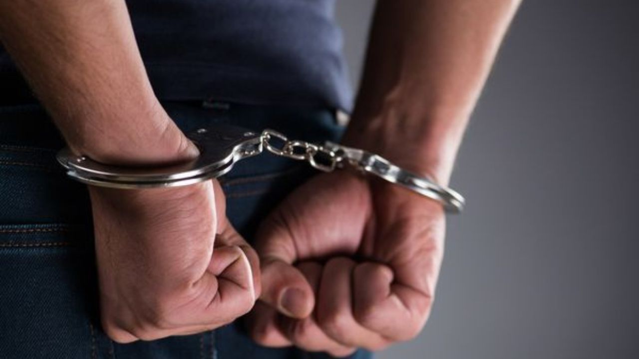 Thane Crime : ठाणे पोलीसांना मोठं यश; बेकायदा ऑइल तस्करी करणाऱ्यांना ठोकल्या बेड्या