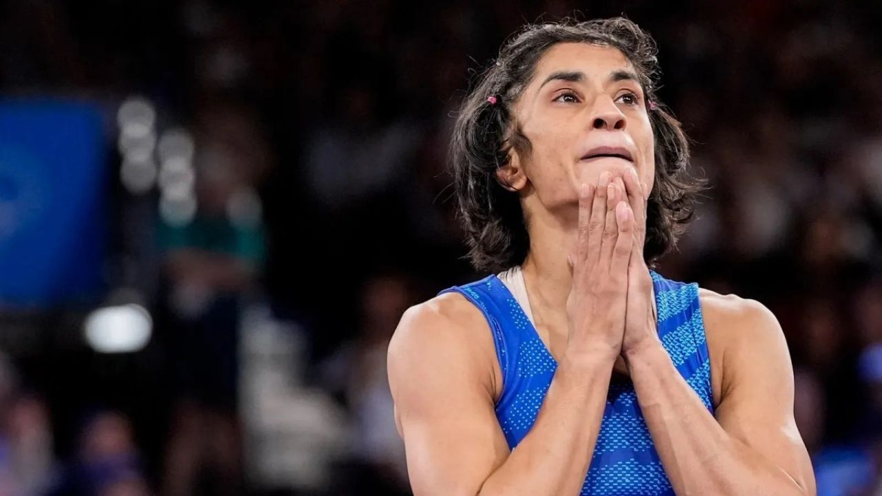 Vinesh Phogat ला सर्वोच्च न्यायालयाकडून मोठा दिलासा; आशियाई क्रीडाच्या निवड चाचणीत सहभागी होण्यास परवानगी, WFI ला झटका