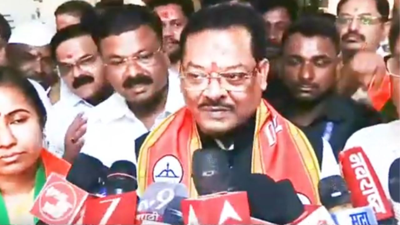 Sanjay Shirsat On Ambadas Danve : आम्ही महायुतीतच राहणार, दानवेंनी त्यांच्या नेत्याला सांगावे