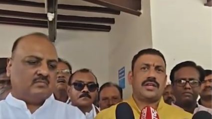 Amravati News : अमरावतीत वंचितचे शक्तीप्रदर्शन; डॉ. निलेश विश्वकर्मांचा अर्ज दाखल!