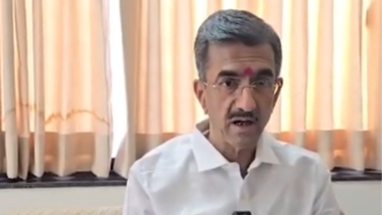 Shambhuraj Desai आणि Dhairyasheel Kadam एकाच गाडीतून रवाना!
