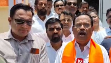 Uran: रस्त्यावर चूल पेटवून भाकरी भाजत महागाईचा निषेध, उरणमध्ये अनोखे आंदोलन
