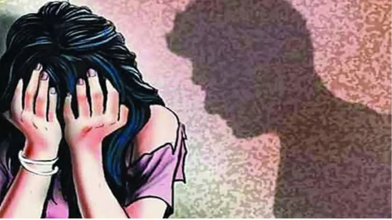 Beed Crime: लग्नाचे आमिष दाखवत शेतात नेले; तोंडाला रुमाल आणि दोन्ही हात घट्ट बांधून पाशवी अत्याचार