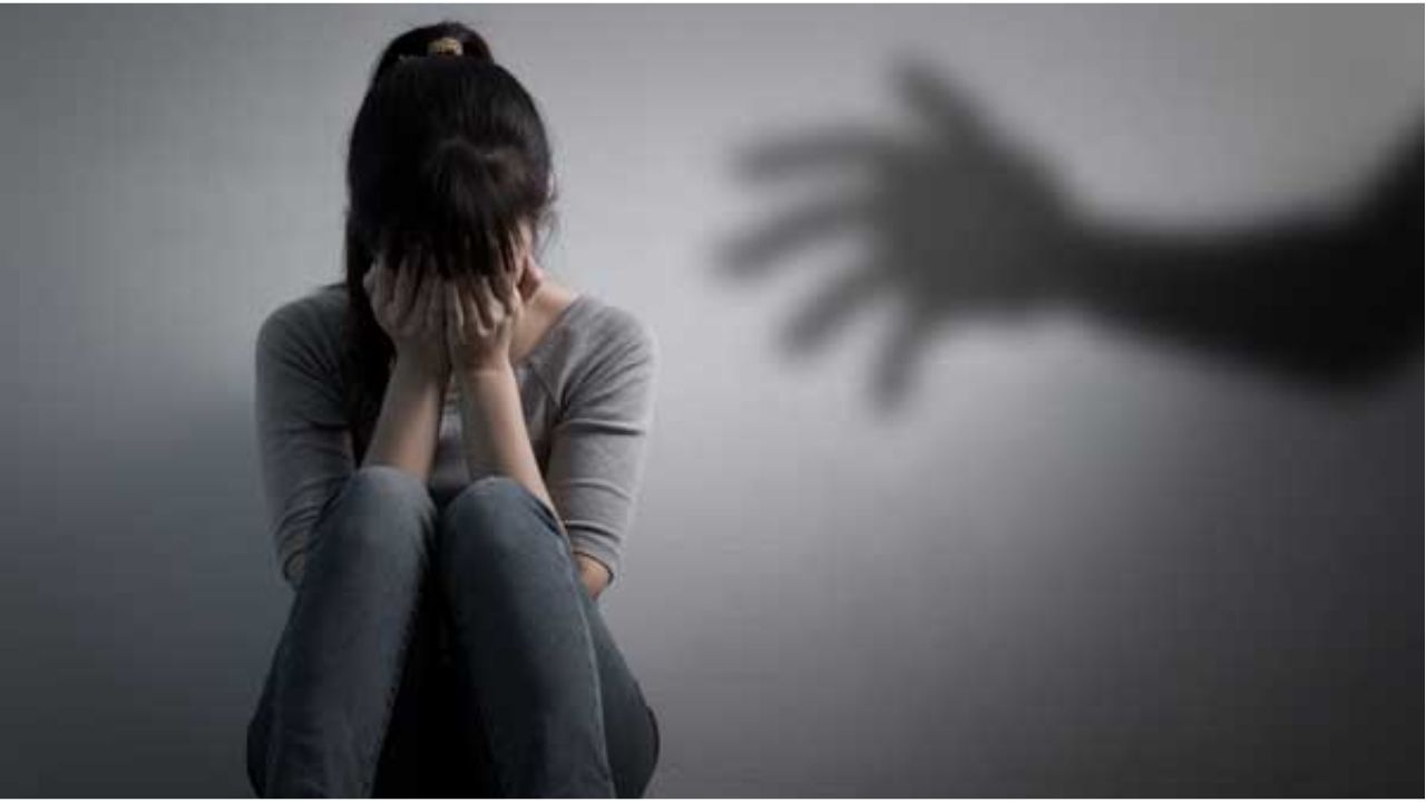 Hariyana Crime: माहेरी आलेल्या मुलीला खोलीत नेलं अन्… सावत्र बापाच्या कृत्याने खळबळ