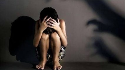 Mumbai Crime: मोबाईलवर अश्लील मेसेज, भेटीसाठी दबाव अन् धमकी; अल्पवयीन दिराने वहिनीविरोधात केली तक्रार