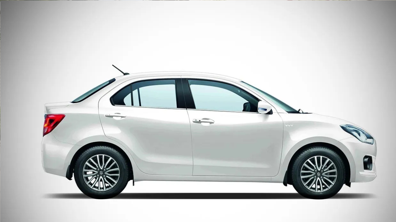 Maruti Suzuki Dzire-मारुती सुझुकी डिझायर ही भारतातील सर्वाधिक लोकप्रिय टॅक्सी कार मानली जाते. उत्कृष्ट मायलेज, कमी देखभाल खर्च आणि सहज उपलब्ध सुटे भाग यामुळे टॅक्सी चालकांची ती पहिली पसंती आहे. शहरातील तसेच लांब पल्ल्याच्या प्रवासासाठी ही कार उपयुक्त ठरते. आरामदायी केबिन आणि मोठी डिकी यामुळे प्रवाशांनाही चांगला अनुभव मिळतो. Ola, Uber आणि अनेक स्थानिक ट्रॅव्हल कंपन्यांच्या ताफ्यात ही कार मोठ्या प्रमाणावर दिसते.