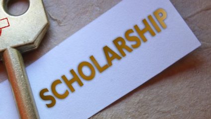 M.Tech Scholarship 2026: M.Tech विद्यार्थ्यांसाठी UGC ची मोठी भेट; दरमहा ७,८०० रुपयांसह दरवर्षी मिळणार अतिरिक्त आर्थिक मदत!
