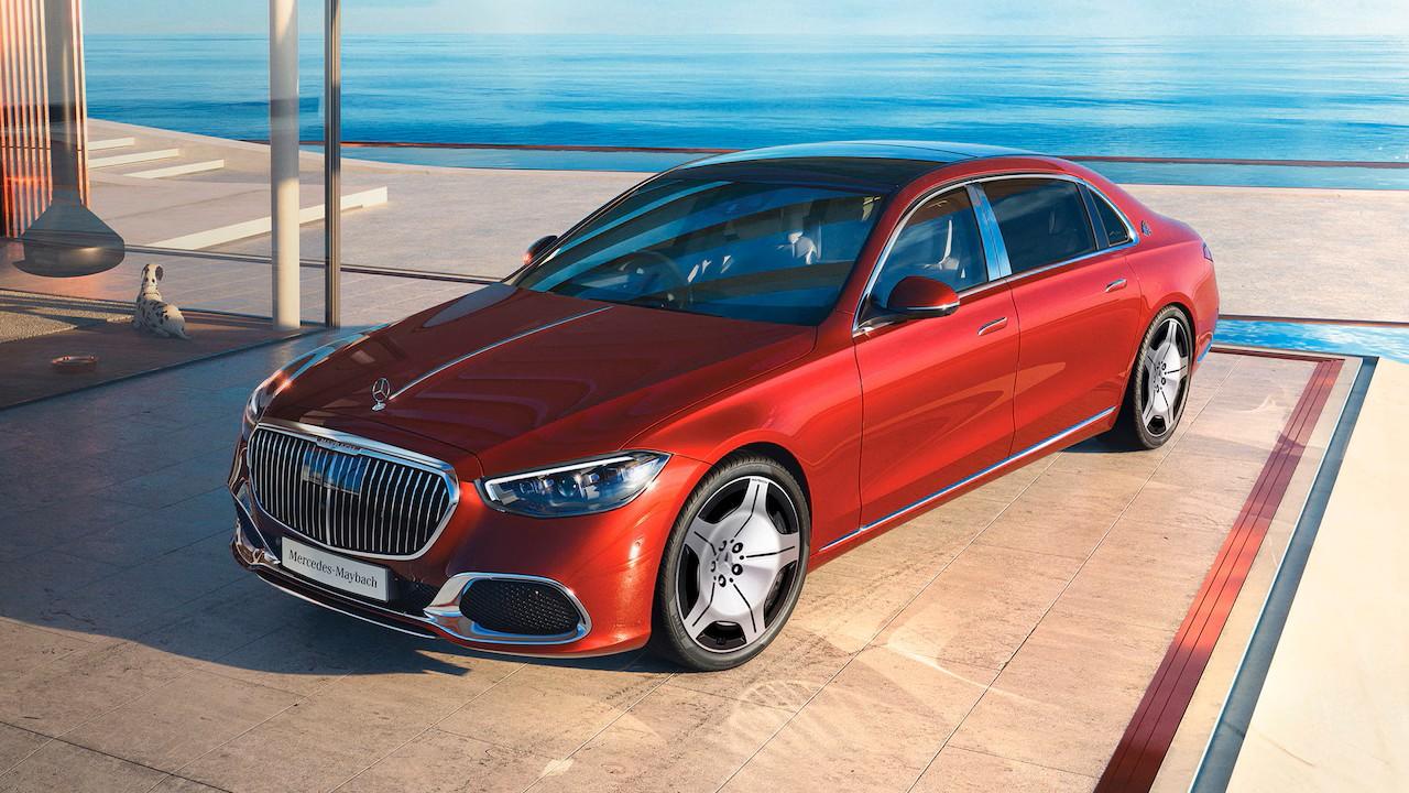 लक्झरी साम्राज्य उभारणारे बर्नार्ड अर्नॉल्ट यांच्याकडे Mercedes-Maybach S-Class सारख्या गाड्या असल्याचे मानले जाते. या कारची किंमत भारतात ₹3 कोटींपेक्षा जास्त आहे. देश – फ्रान्स, ब्रँड – मर्सिडीज-मेबॅक.