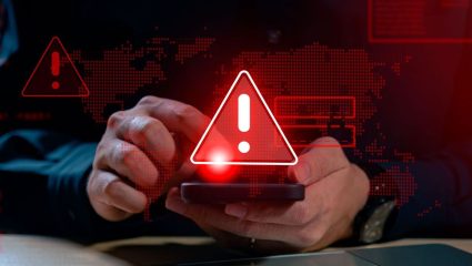 फोन Reset होताच अकाऊंट झालं रिकामं! एक क्लिक अन् सायबर गुन्हेगारांच्या हाती डिव्हाईसचा अ‍ॅक्सेस… असा घडतोय Scam