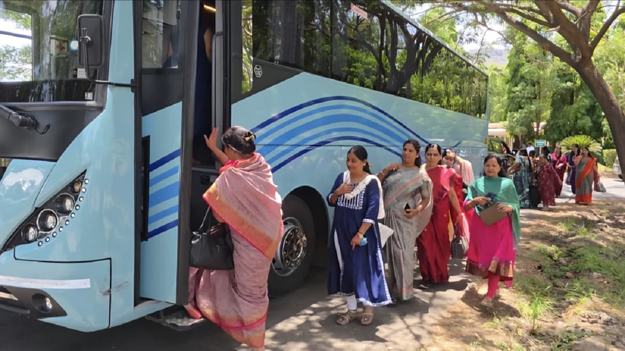 विधान परिषद निवडणुकीच्या पार्श्वभूमीवर भाजपची महत्त्वपूर्ण रणनीती; निवडणुकीपर्यंत मतदारांना ठेवणार एकत्र