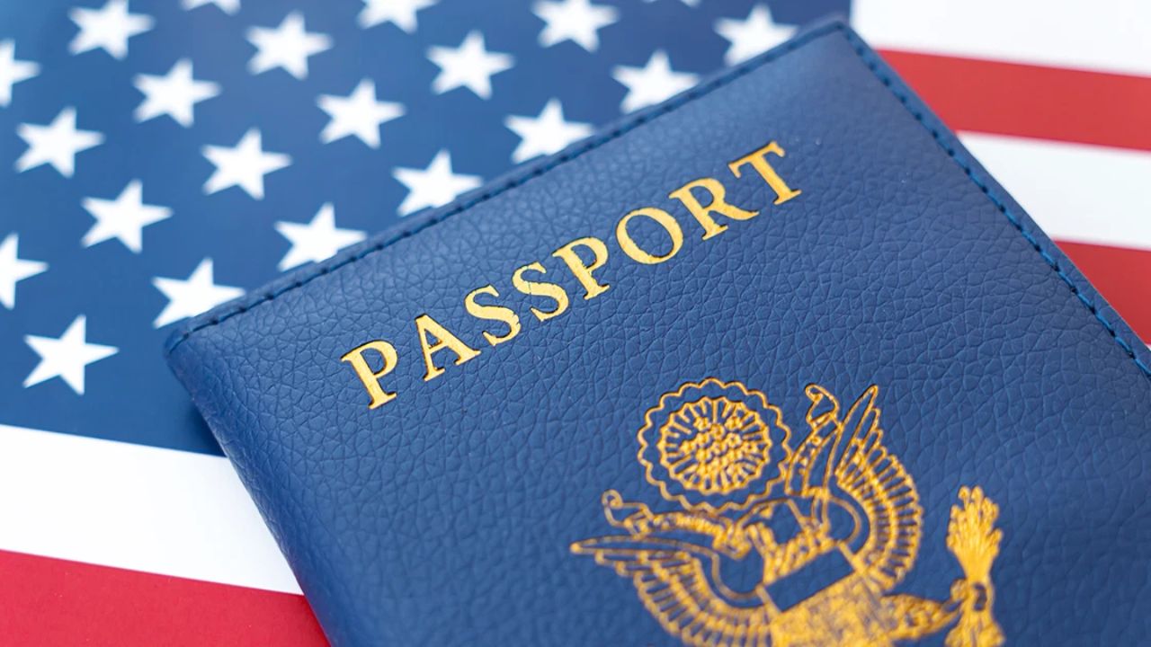 Citizenship Rules: परदेशात नागरिकत्व सिद्ध करण्यासाठी कोणती कागदपत्रे लागतात? जाणून घ्या अमेरिका आणि इतर देशांमधील नियम!
